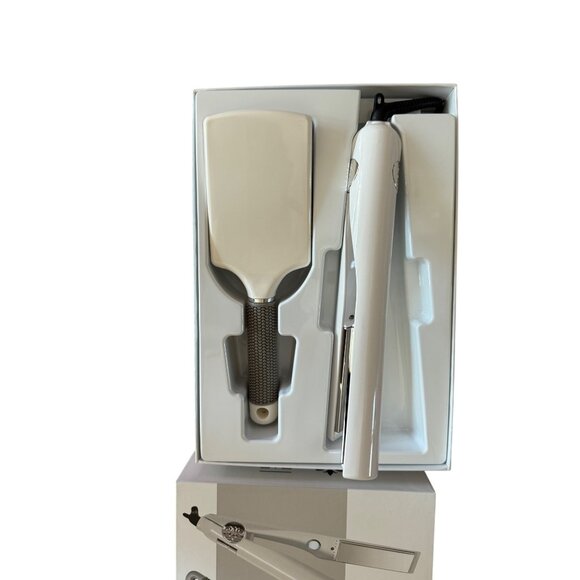Tyme Hair Curling Iron  Styling Set With Brush & Styling Tool NEW - Picture 3 of 3
